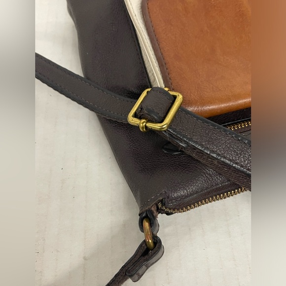 Fossil leather shoulder crossbody purse - Picture 9 of 13